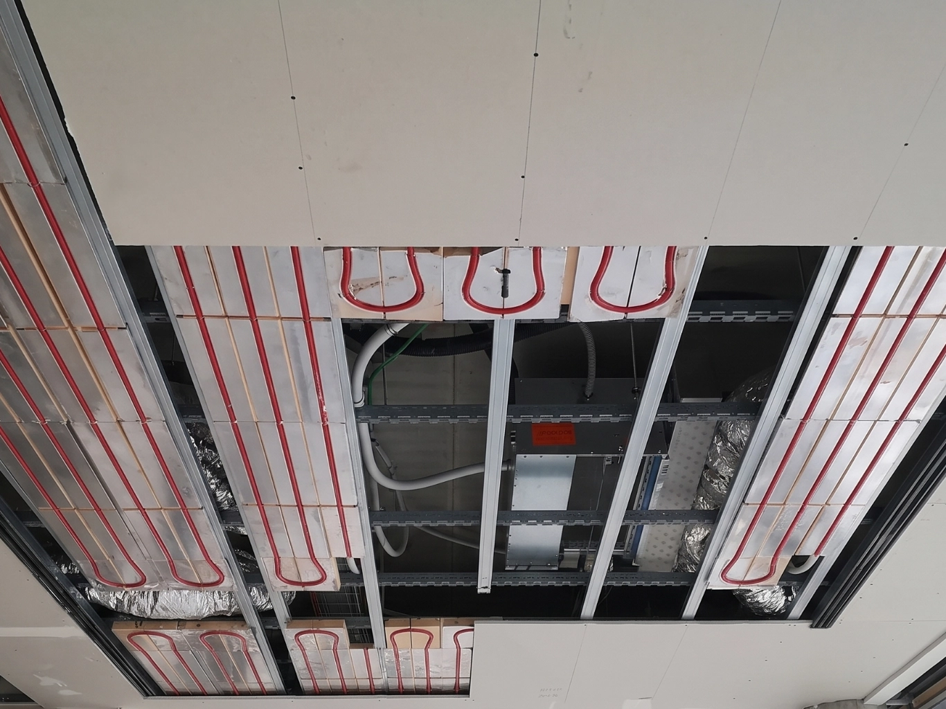impianti-riscaldamento-soffitto